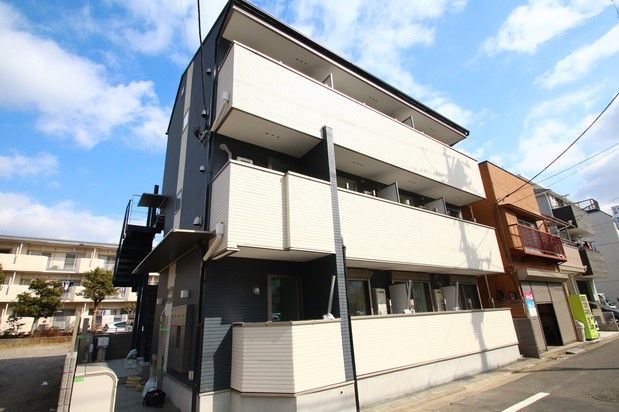 Charlotte Teaの外観画像