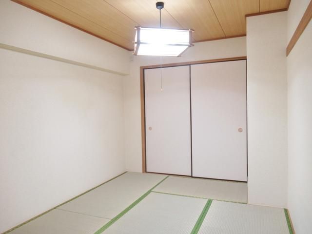 ベッドルーム