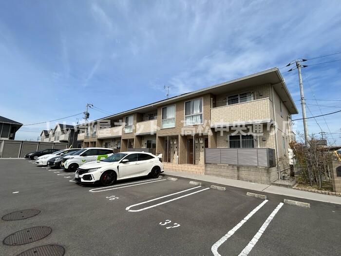 レグルス B棟の外観画像