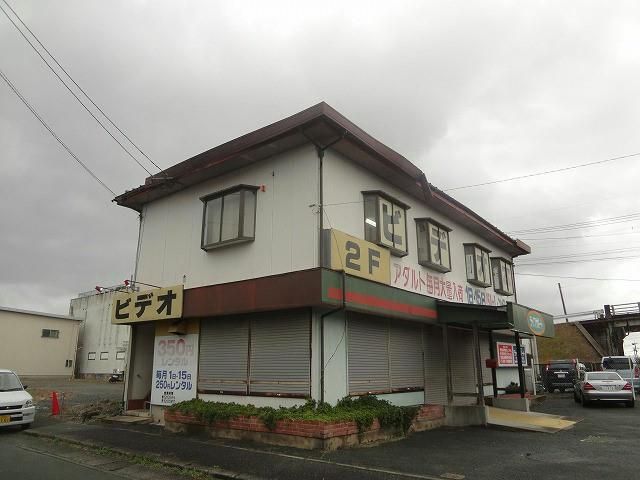 チャンピオン (960m)