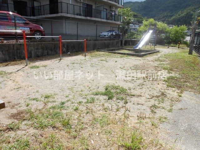 近くに施設あり