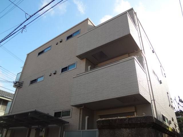 プレイス上三条の外観画像
