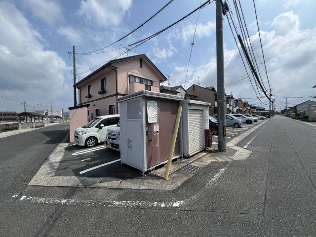 近くに施設あり