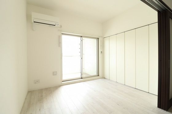 ベッドルーム