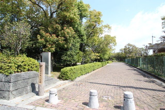 近くに施設あり