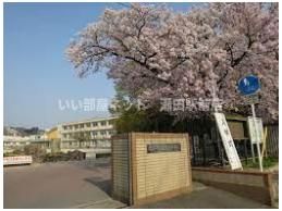 大津市立膳所小学校(小学校)まで712m