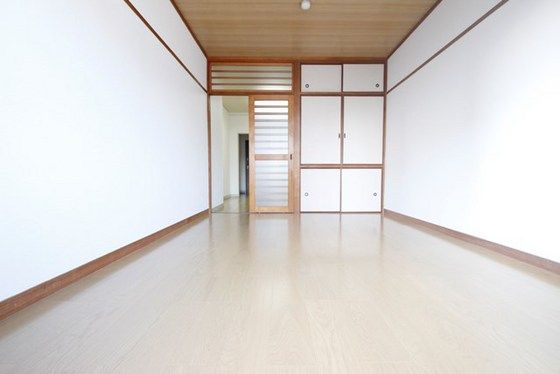 ベッドルーム