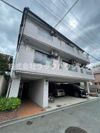 シャトー八坂の外観