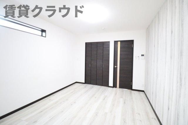 ベッドルーム