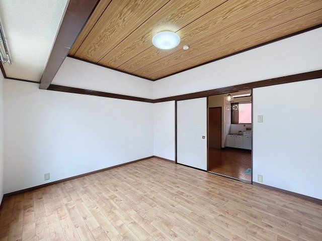 洋室
