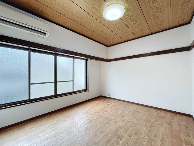 洋室