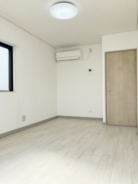 ベッドルーム