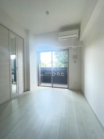 セブンイレブン若松白山店(700m)