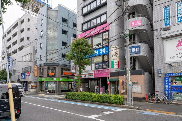 近くに施設あり