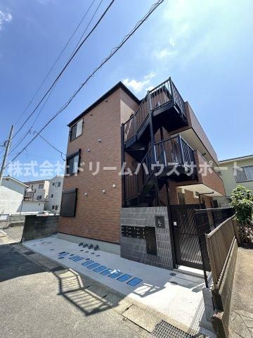 ベイルーム横須賀衣笠フロントの外観画像