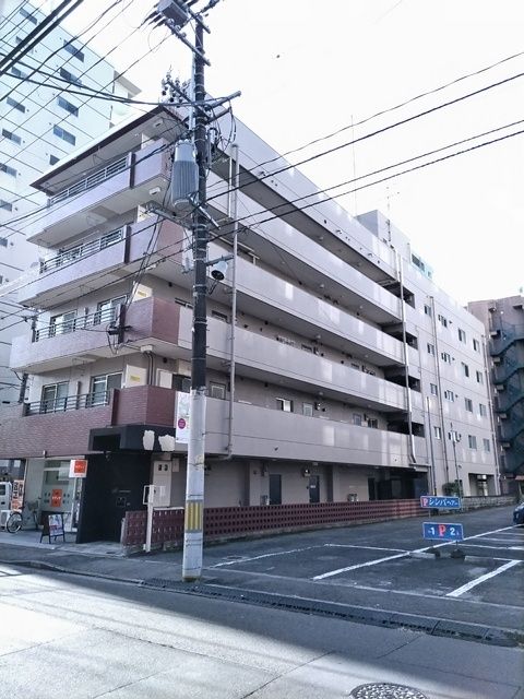 SUUTの外観画像