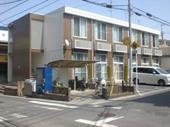レオパレスクレストの外観画像