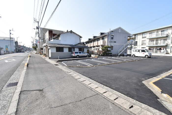 近くに施設あり