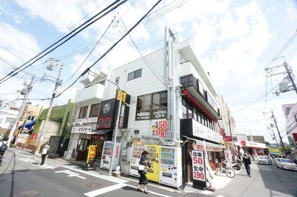 関大前ビルの外観画像