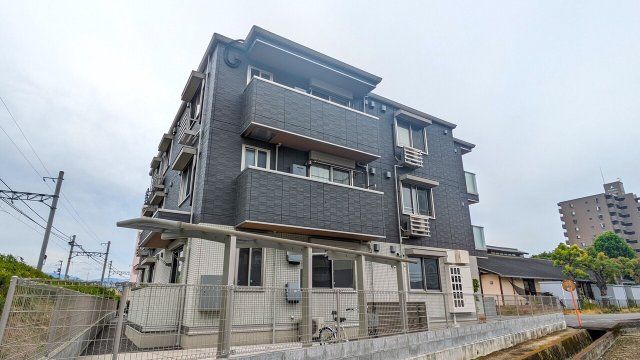 シュヴァル・ドゥーズの外観画像