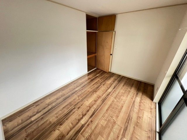 ベッドルーム