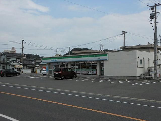 ファミリーマート水巻中央店 (560m)