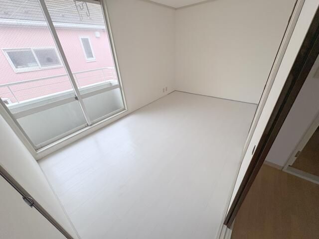 ベッドルーム