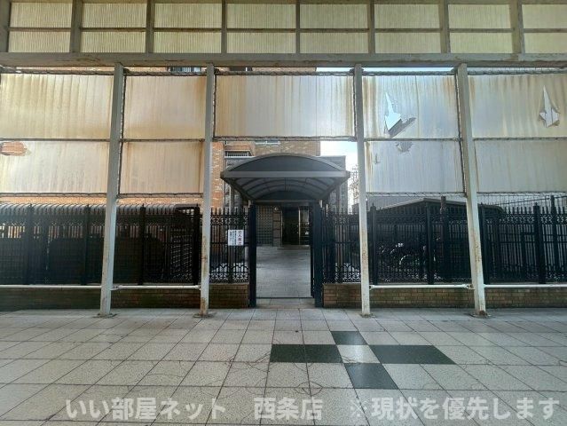 近くに施設あり