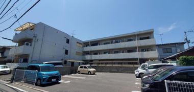 シェレナ衣山の外観画像