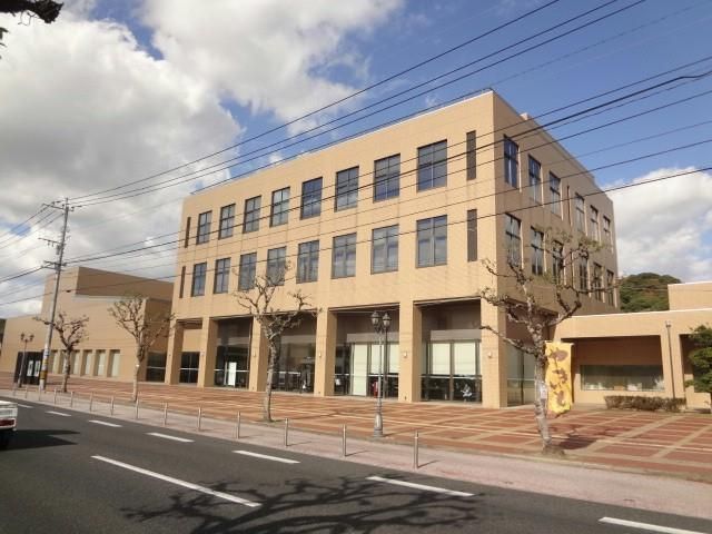 なかまハーモニーホール(120m)