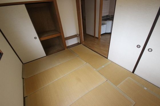 ベッドルーム