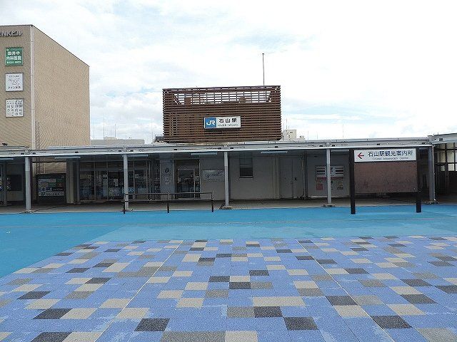 近くに施設あり