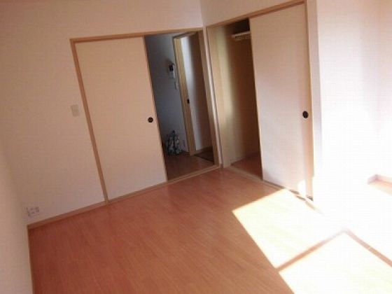 ベッドルーム