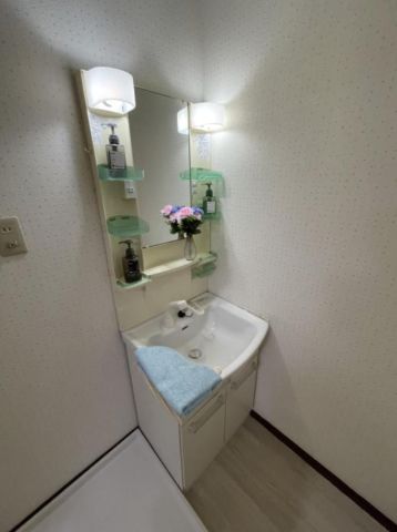 霧ヶ丘幼稚園(194m)