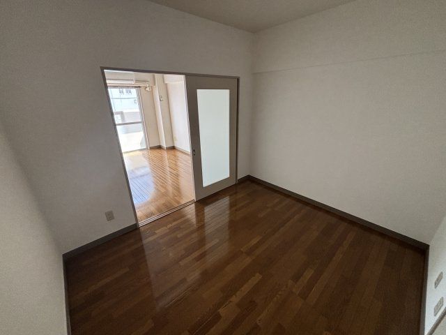 ベッドルーム