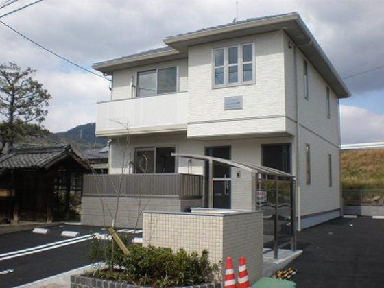 シャーメゾン紫明の外観画像