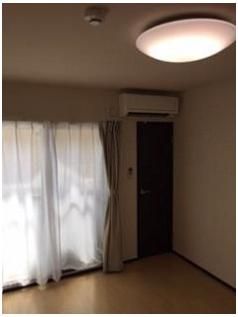 ベッドルーム
