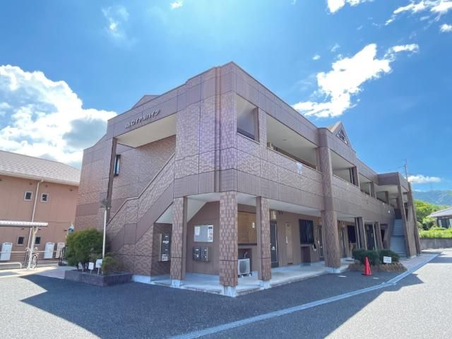 ロイヤルハイツの外観画像