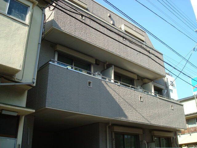 パインコートの外観画像