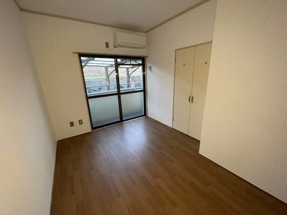 ベッドルーム