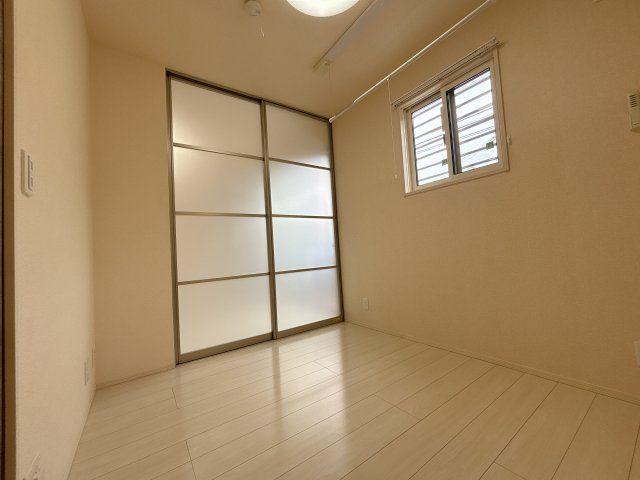 ベッドルーム
