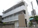 レオパレスフラットメイト新都心の外観