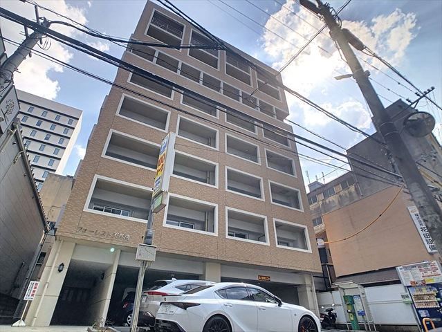 フォーレスト天神南の外観画像