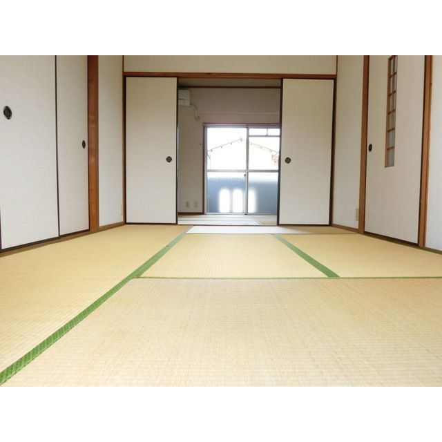ベッドルーム