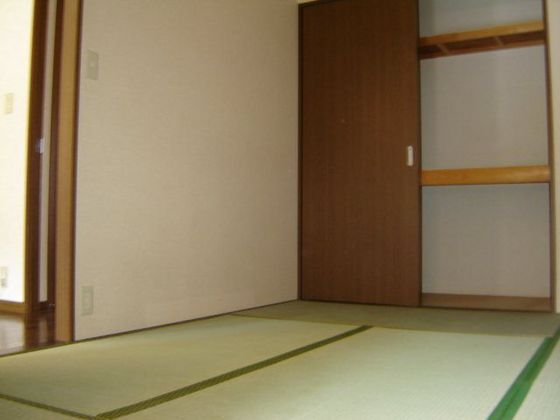 ベッドルーム