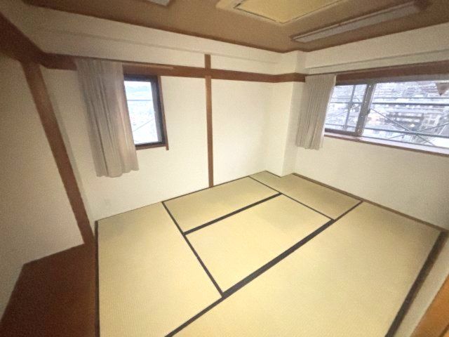 ベッドルーム