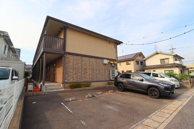 クレドール東尾道の外観画像