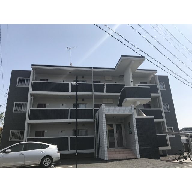Montini黒髪の外観画像