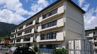マンション尾那岡2号棟の外観画像