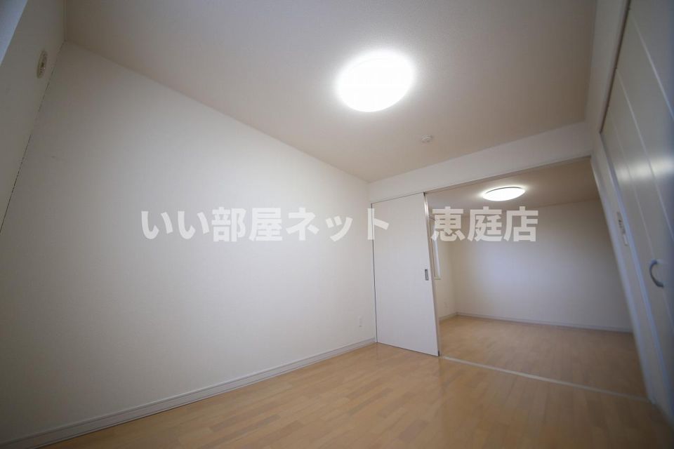 ベッドルーム